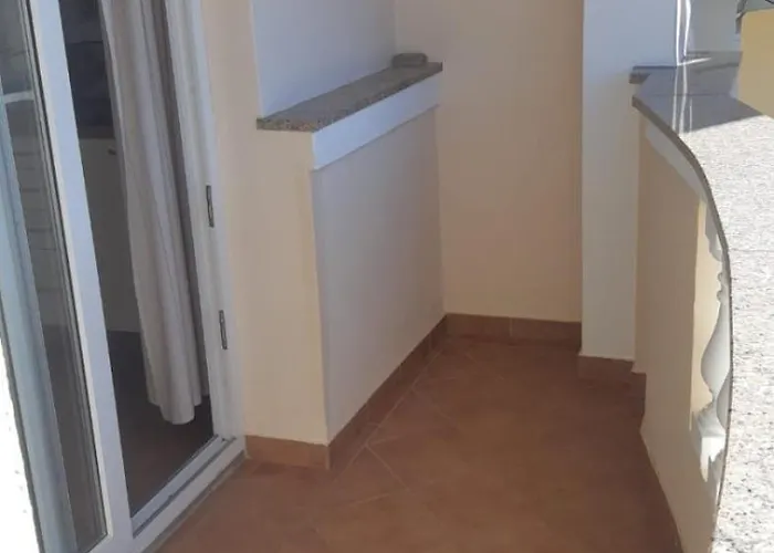 5241-2 For 4 Pers In Apartment Lopar